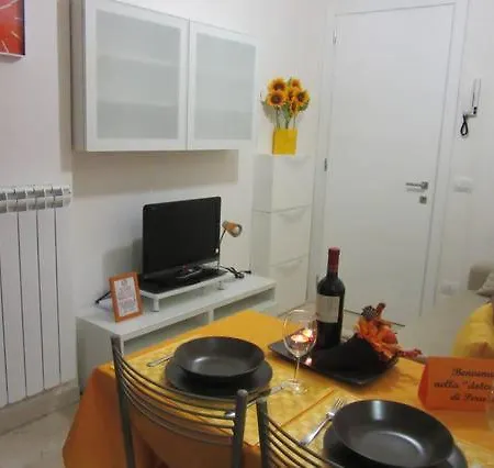 Le Gemme Di - Alloggi In Centro Storico - Via Della Cupa / Via Della Luna 4*