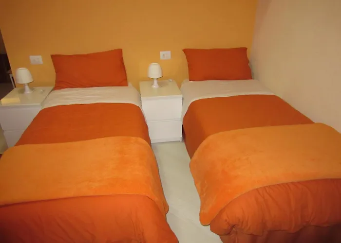 Le Gemme Di - Alloggi In Centro Storico - Via Della Cupa / Via Della Luna Affittacamere 4*