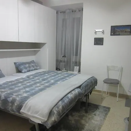Guest house Le Gemme Di - Alloggi In Centro Storico - Via Della Cupa / Via Della Luna