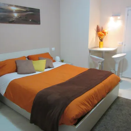 Pensionat Le Gemme Di - Alloggi In Centro Storico - Via Della Cupa / Via Della Luna Perugia