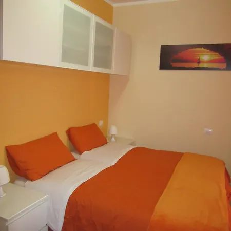 Le Gemme Di - Alloggi In Centro Storico - Via Della Cupa / Via Della Luna 4*