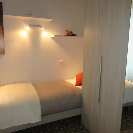 Le Gemme Di - Alloggi In Centro Storico - Via Della Cupa / Via Della Luna Pensionat