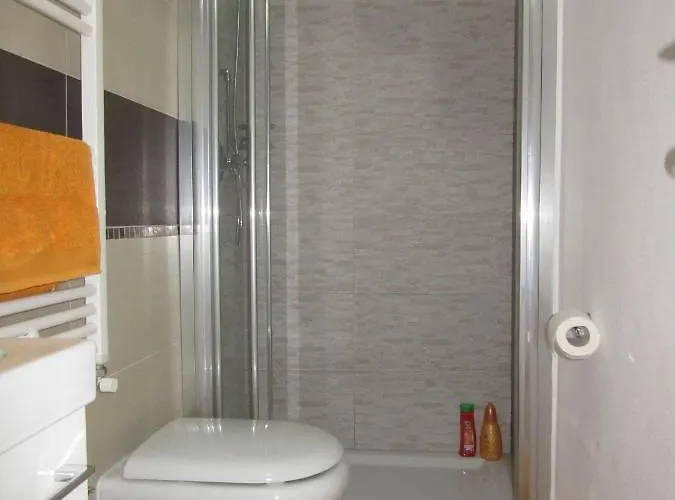 Casa de hóspedes Le Gemme Di - Alloggi In Centro Storico - Via Della Cupa / Via Della Luna 4*