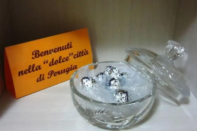 Le Gemme Di - Alloggi In Centro Storico - Via Della Cupa / Via Della Luna 4* بيرودجا